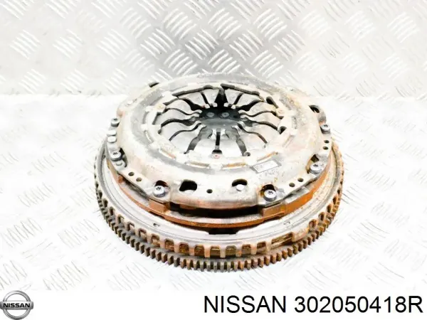 Zestaw sprzęgła (3 części) 302050418R Nissan/Infiniti