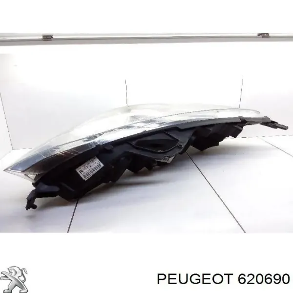  Reflektor prawy Peugeot 407 SW kombi (6E) (2004 - 2011) SW
