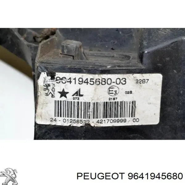  Lampa przeciwmgielna lewa Peugeot 407 SW kombi (6E) (2004 - 2011) SW
