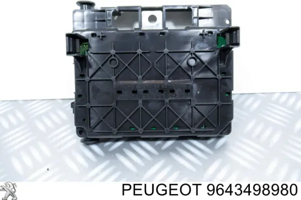 Skrzynka bezpieczników do Citroen Berlingo  MF