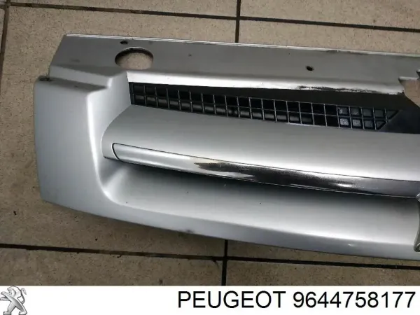  Atrapa chłodnicy Citroen Berlingo autobus (MF) (1996 - 2008) 