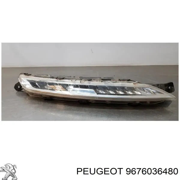 Reflektor do jazdy dziennej prawy 9676036480 Peugeot/Citroen