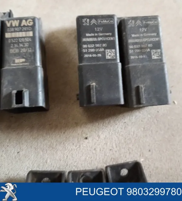 Przekaźnik świec żarowych 9803299780 Peugeot/Citroen