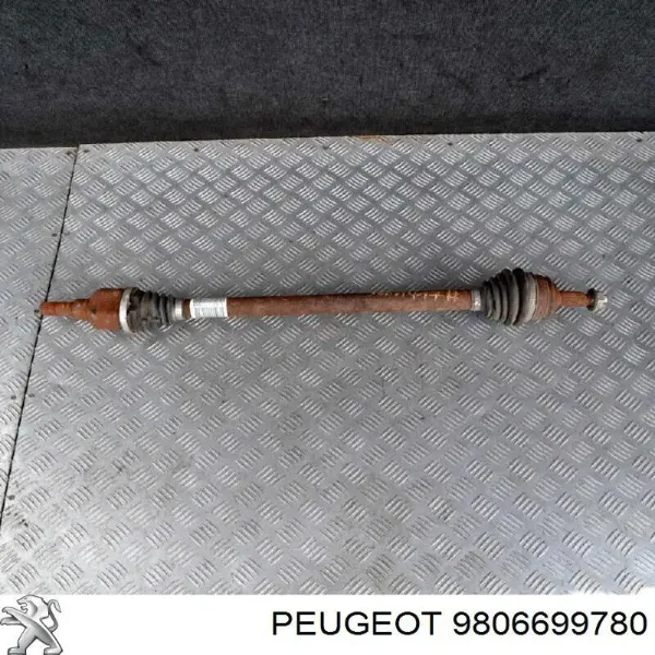 Półoś napędowa przednia prawa 9806699780 Peugeot/Citroen