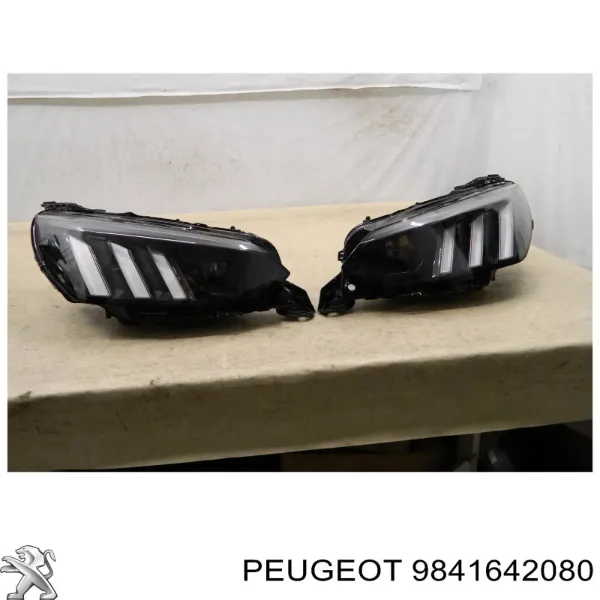 Reflektor lewy 9841642080 Peugeot/Citroen