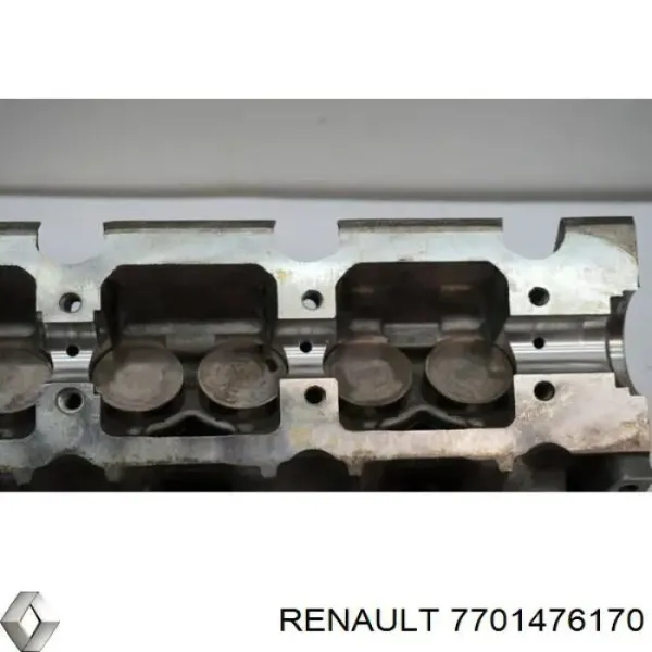 Głowica cylindrów Opel Vivaro A F7