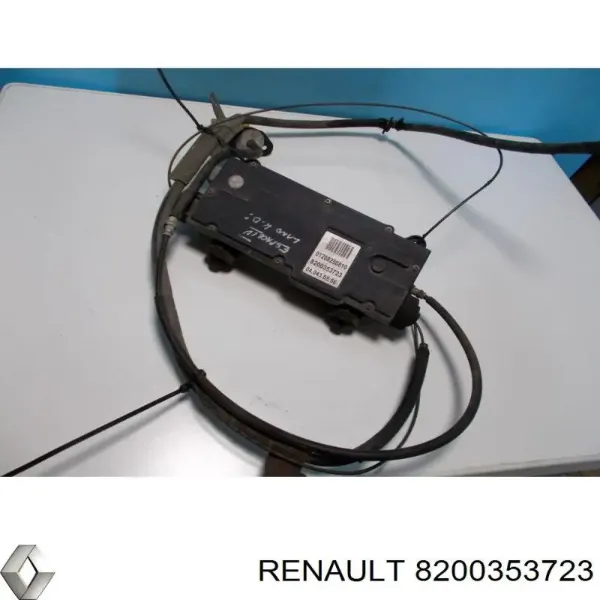 Linka hamulca ręcznego tylna prawa/lewa 8200353723 Renault (RVI)