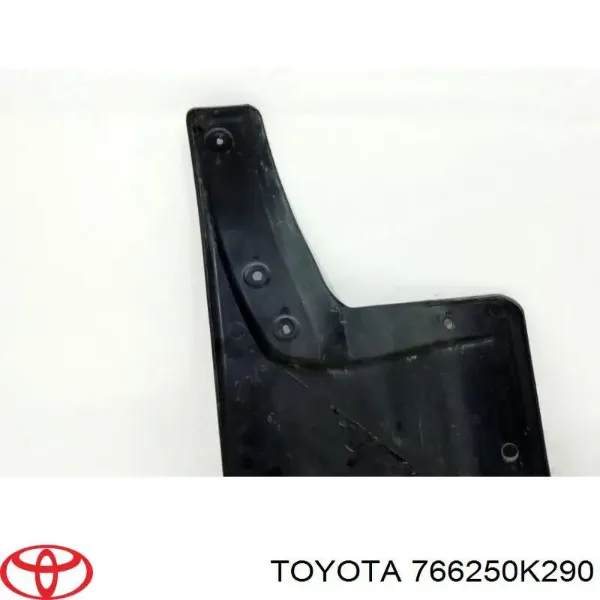 Chlapacz tylny prawy 766250K290 Toyota