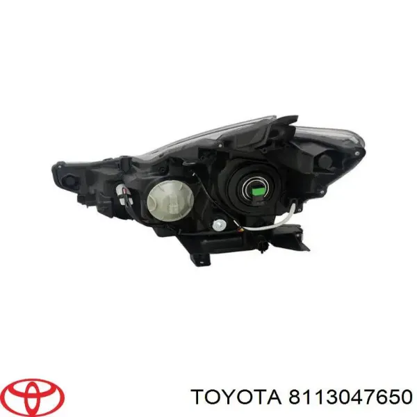 Reflektor prawy 8113047650 Toyota