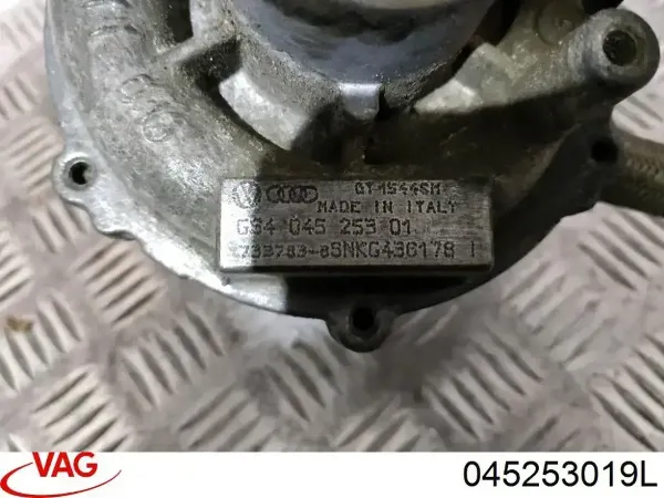 Turbina 045253019L VAG