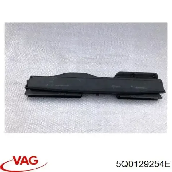 Wlot powietrza do filtra powietrza Volkswagen Jetta VII