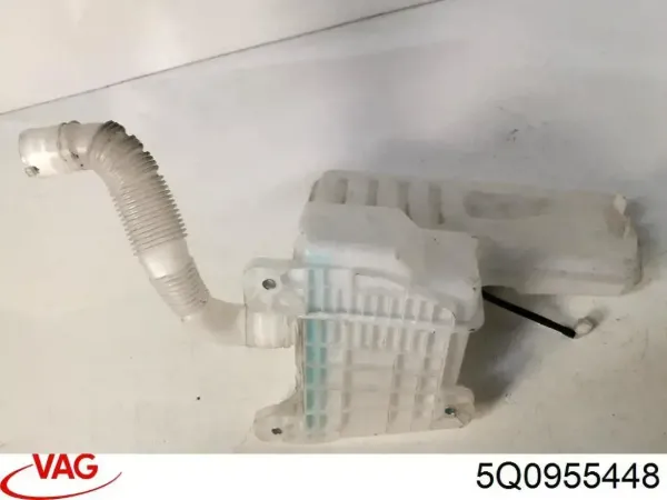 Zbiorniczek spryskiwacza szyb 5Q0955448 VAG