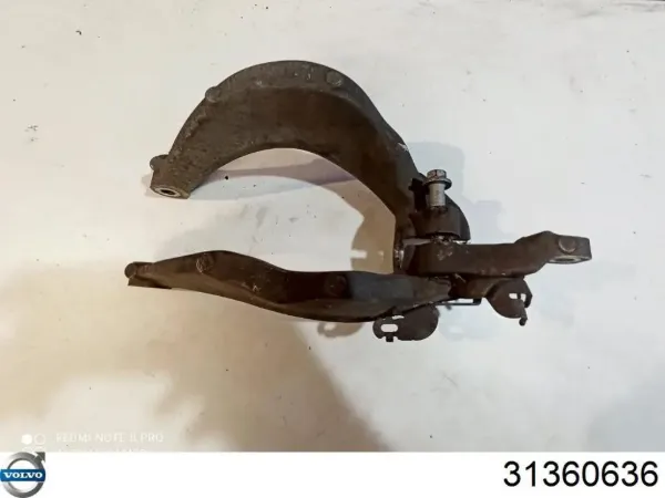 Widełki amortyzatora przedniego dolne prawe 31360636 Volvo