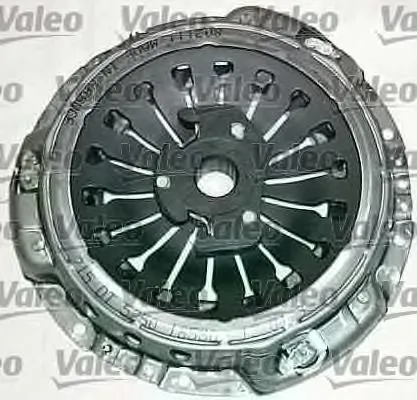Zestaw sprzęgła (3 części) 821087 VALEO