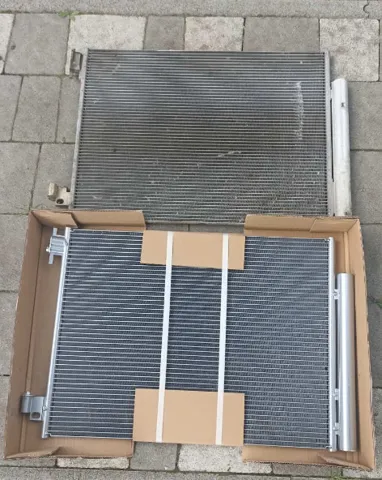 Chłodnica klimatyzacji 921006954R Renault (RVI)