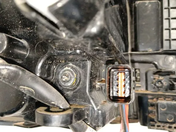  92402R2100 Hyundai/Kia