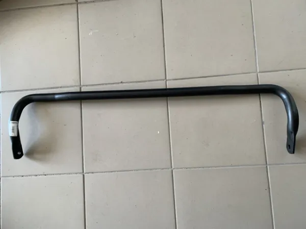 Stabilizator przedni Tesla Model Y 
