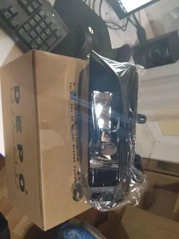 Lampa przeciwmgielna lewa 4462011LUQ Depo/Loro/Abakus