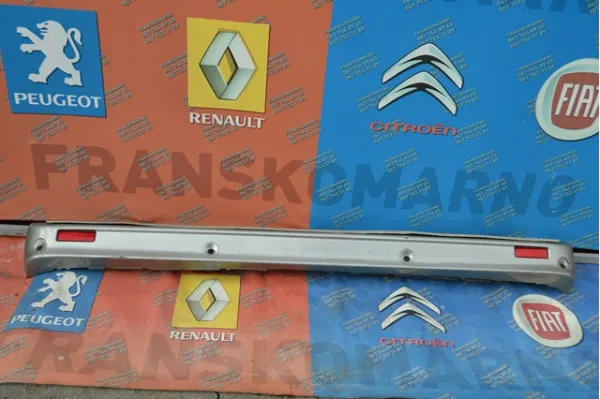 Zderzak tylny Renault Trafic II