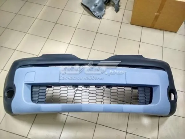 Zderzak przedni 620107285V Renault (RVI)