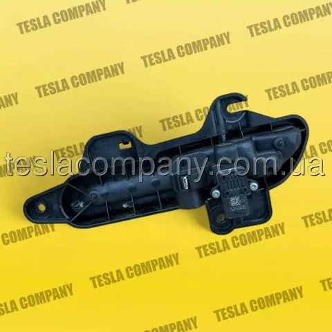 Klamka drzwi prawych przednia/tylna zewnętrzna 108183200H Tesla