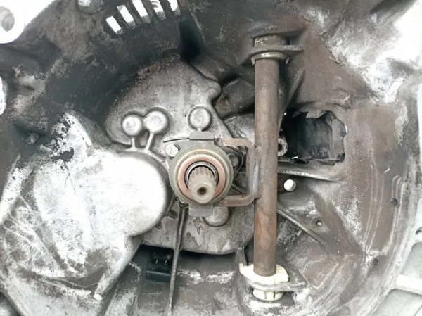 Mechaniczna skrzynia biegów w komplecie Peugeot 205 II