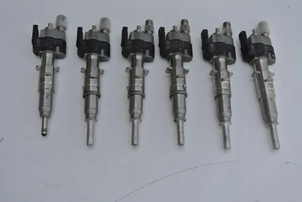 Wtryskiwacz paliwa 13534548853 BMW