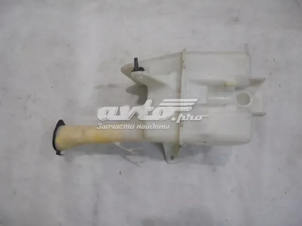 Zbiorniczek spryskiwacza szyb Toyota Corolla E12
