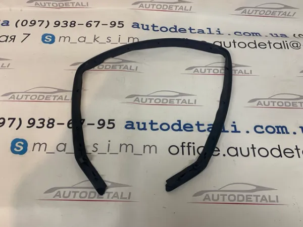Uszczelka maski 5339548080 Toyota