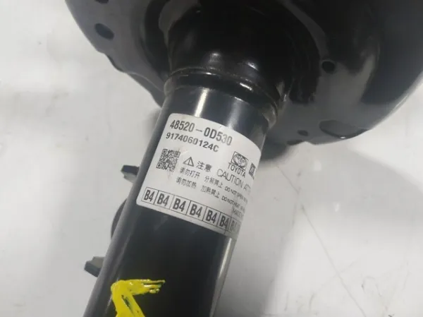 Amortyzator przedni lewy 485200D530 Toyota