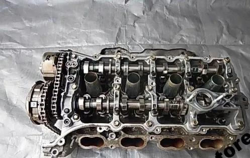 Głowica cylindrów Toyota Hilux KUN25