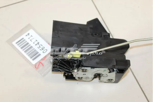 Zamek drzwi tylnych lewych Renault SANDERO II STEPWAY