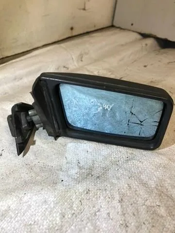 Lusterko wsteczne prawe Audi 80 B2