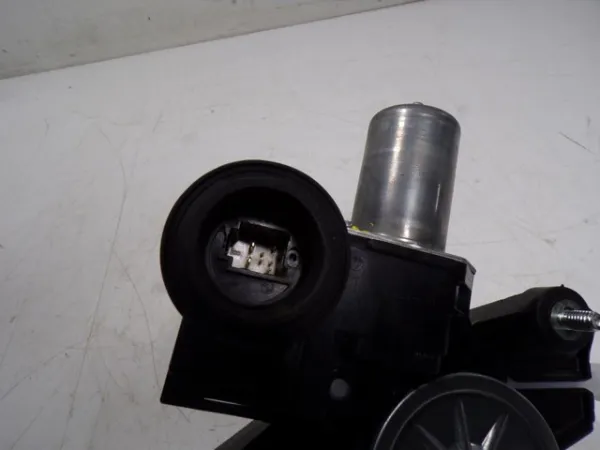 Mechanizm podnoszenia szyby drzwi przednich prawych Toyota Yaris CROSS