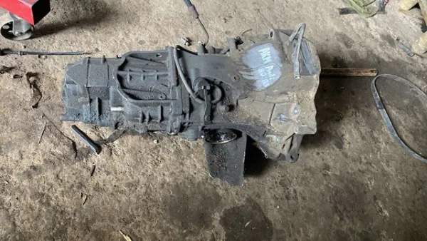 Mechaniczna skrzynia biegów w komplecie Audi 80 B2