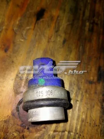 Czujnik temperatury płynu chłodzącego 025906041A VAG