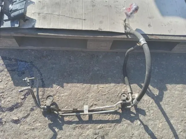 Przewód hydraulicznego układu wspomagania wysokiego ciśnienia, od pompy do maglownicy (mechanizmu) 497203690R Renault (RVI)