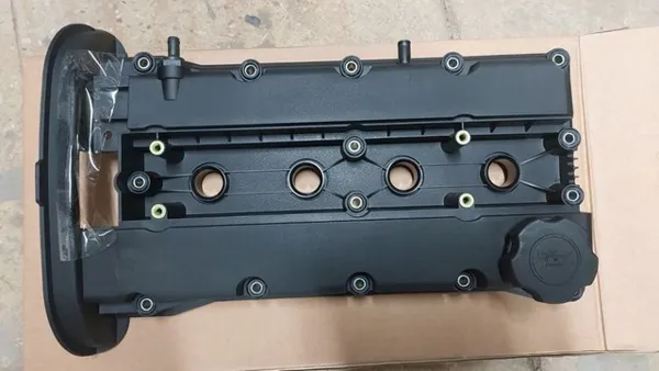 Pokrywa zaworowa 96469203 General Motors