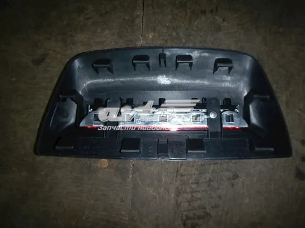 Lampa stop tylna dodatkowa Citroen C-Elysee 