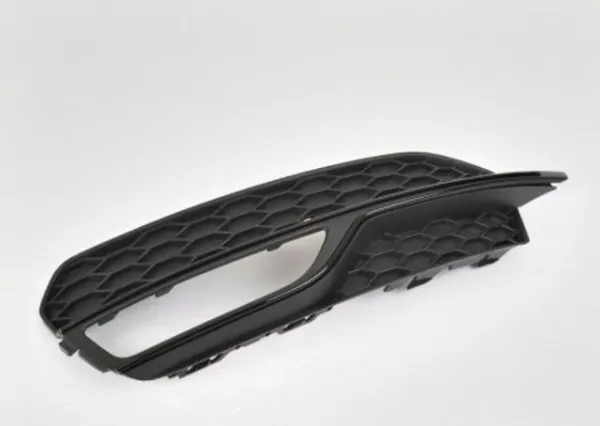 Zaślepka (kratki) lamp przeciwmgielnych zderzaka przedniego lewa 8V3807681G9B9 VAG