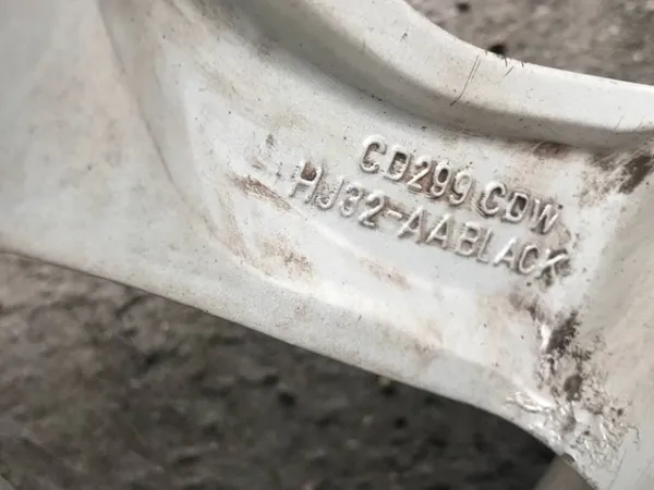 Felgi kół odlewane (lekkostopowe, tytanowe) LR084668 Land Rover