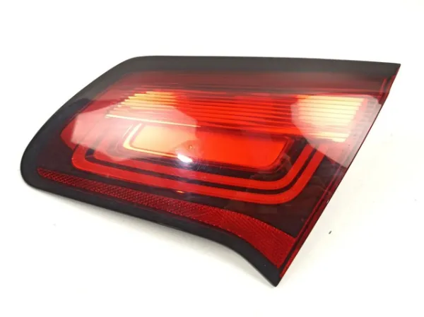 Lampa zespolona tylna prawa wewnętrzna 9808624780 Peugeot/Citroen