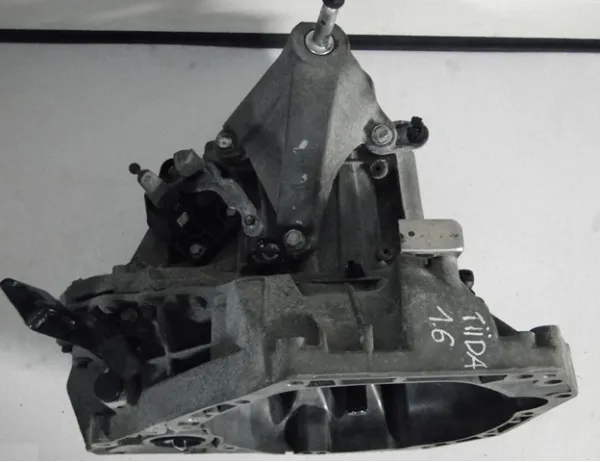 Mechaniczna skrzynia biegów w komplecie Nissan Tiida C11X
