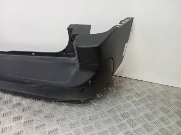 Zderzak tylny SU001A8795 Toyota