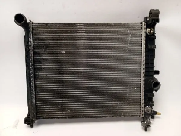 Chłodnica silnika 560961104 Opel