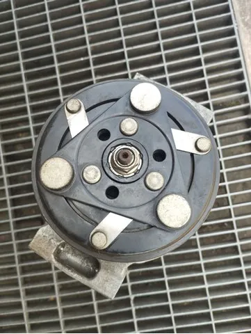 Sprężarka klimatyzacji AM5N19D629AA Ford