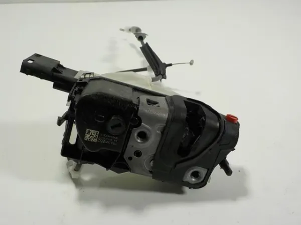 Zamek drzwi tylnych prawych Opel Corsa F
