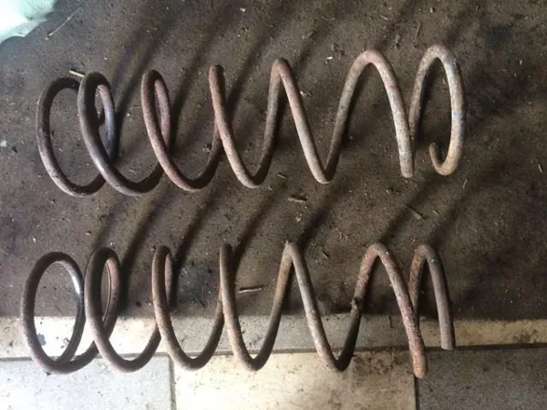 Sprężyna tylna Lexus LS 460/460L