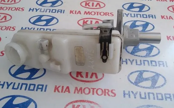  0204Y24235 Toyota