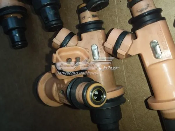 Wtryskiwacz paliwa 2325050030 Toyota